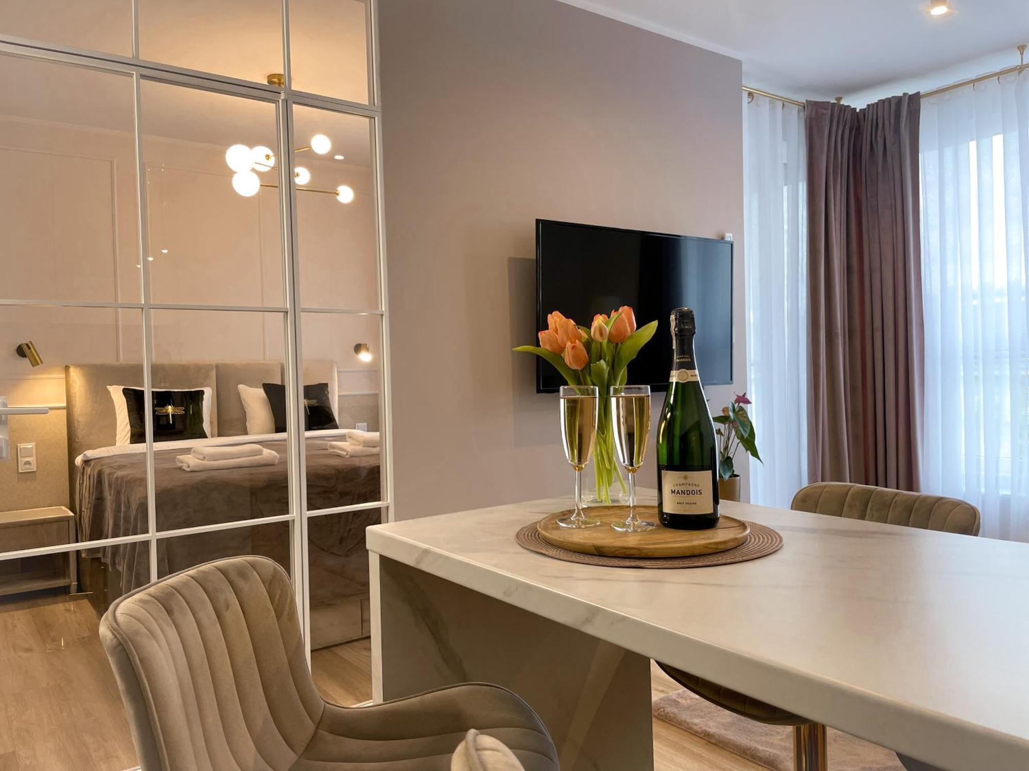 Urban Apartments Luxury Opolska 10 No 29, Free Garage, Self Check-In Katowice Exterior photo